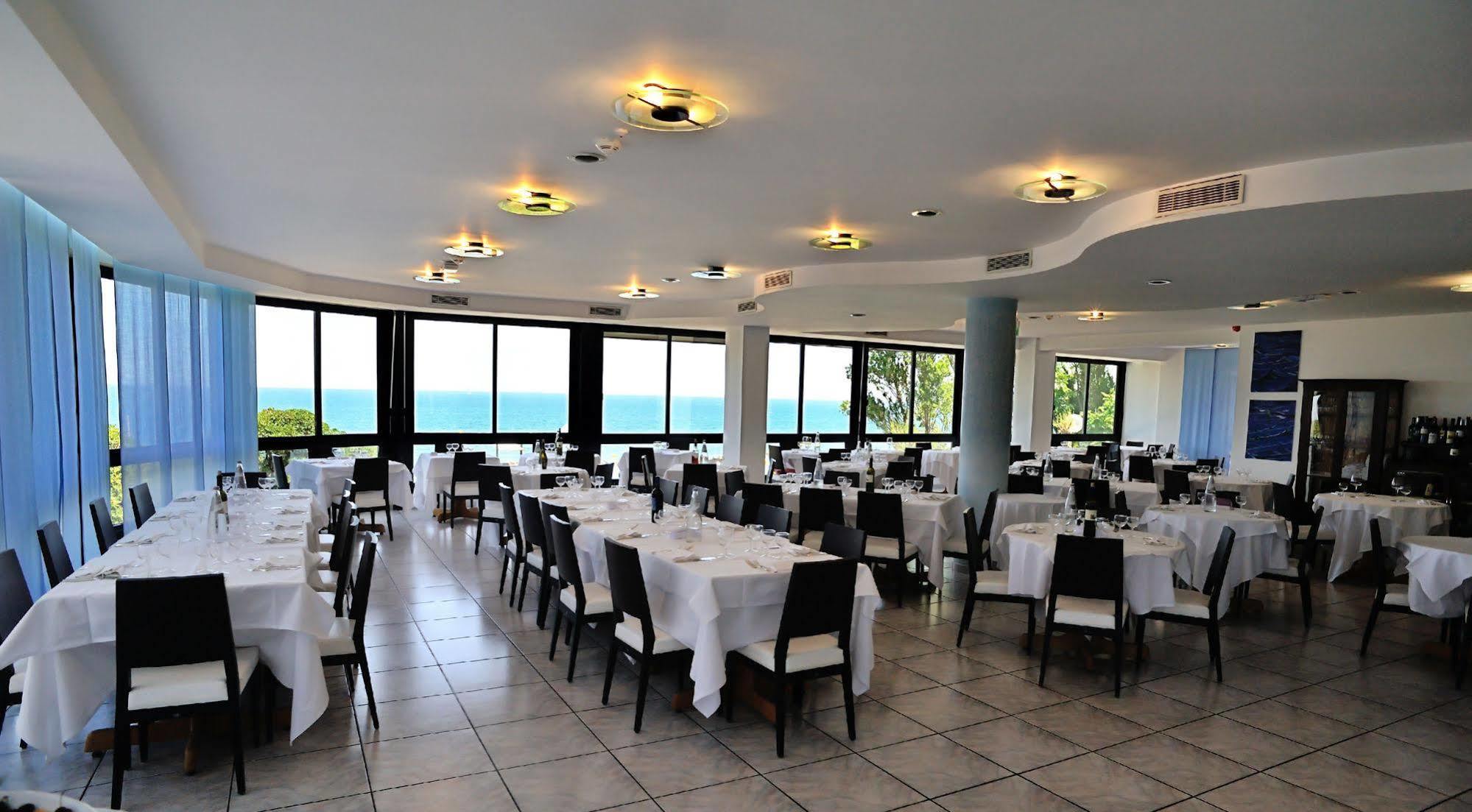 Hotel Venus Gabicce Mare Extérieur photo